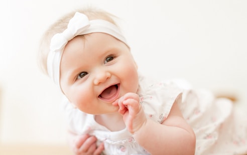 Top French Girl Names • Anna
