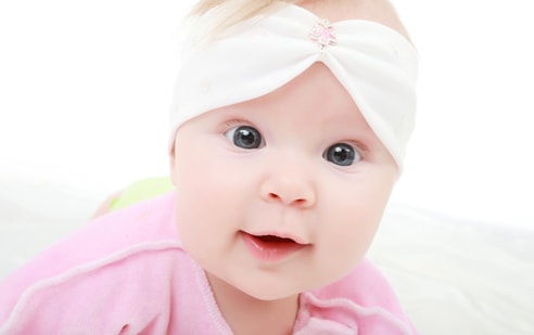 Top Italian Girl Names • Elisa
