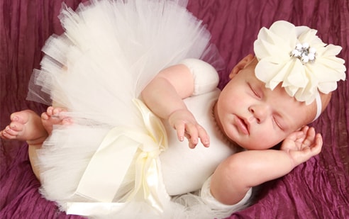 Unique Girl Names • Roxie
