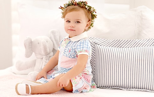 Unique Girl Names • Skyler
